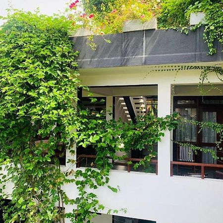 Villa A & A Hikkaduwa Exteriör bild